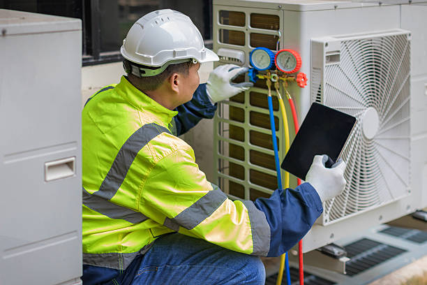 Professional Hvac technician working in Thomasville, PA